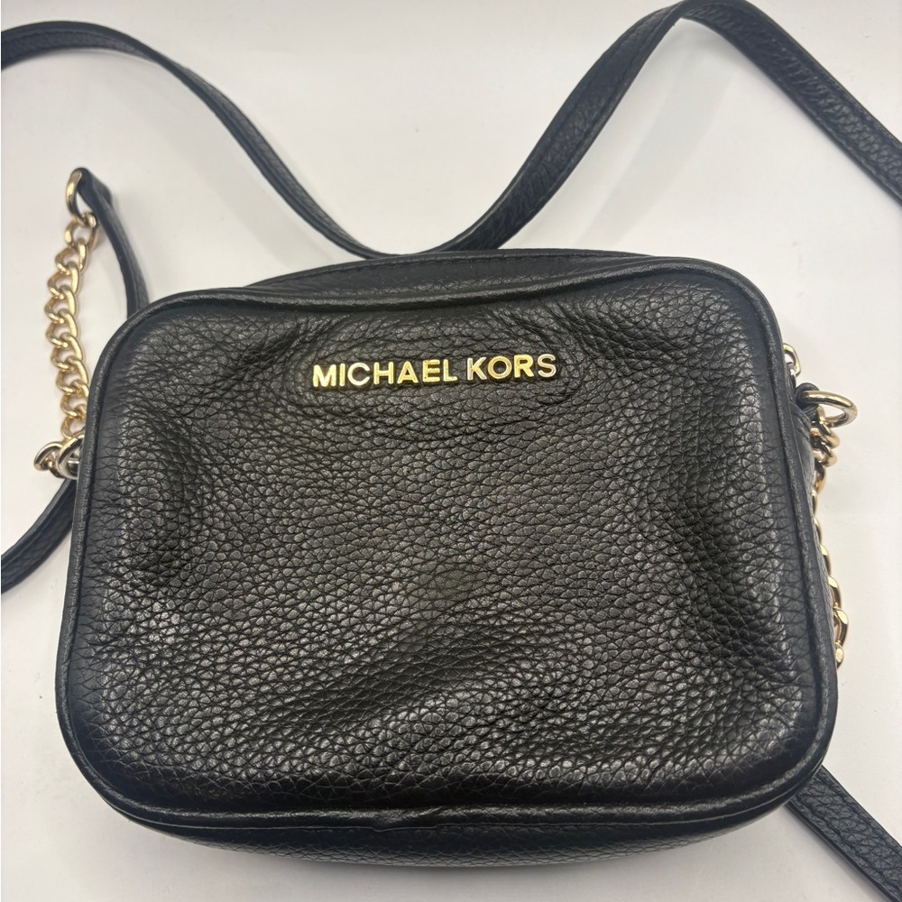 MICHAEL KORS Black Leather With Gold Chain Jet Set Crossbody Bag